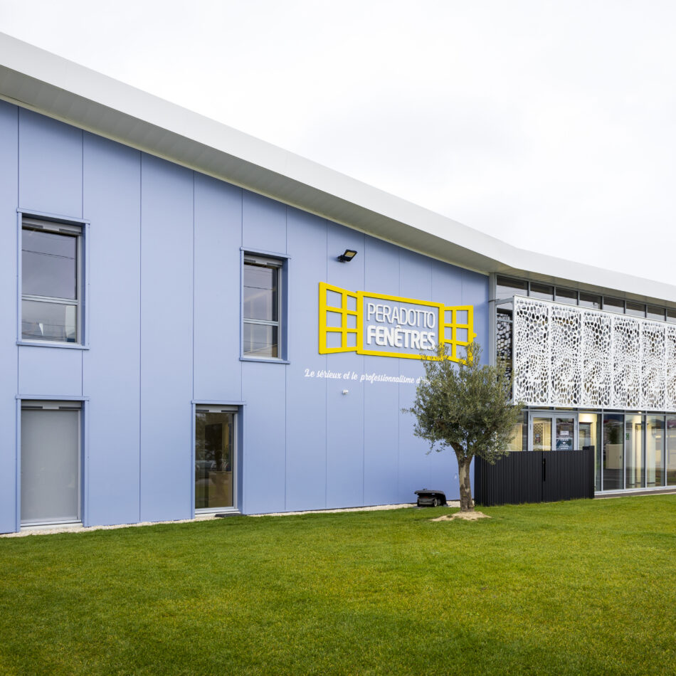 Peradotto fenêtres - Groupe Charpentier